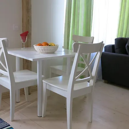 Near City Center Apartamento